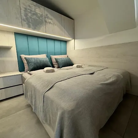 Apartment Gloria - *