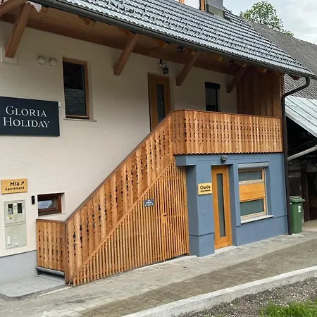 Gloria -